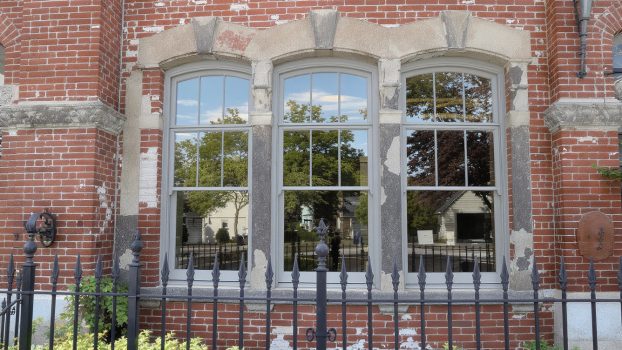 Close-up,Of,Historic,Building,In,The,Usa,,A,Close-up,Of